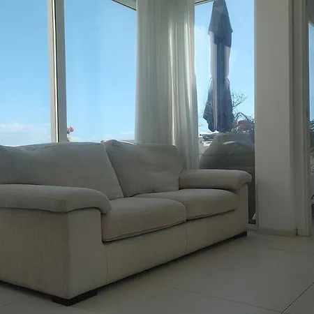 Attico Sul Porto Di E Vista Vulcano Katania